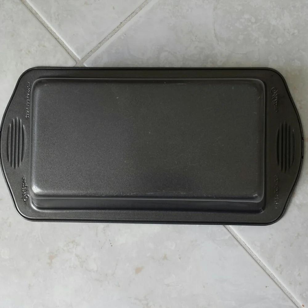 Wilton loaf pan